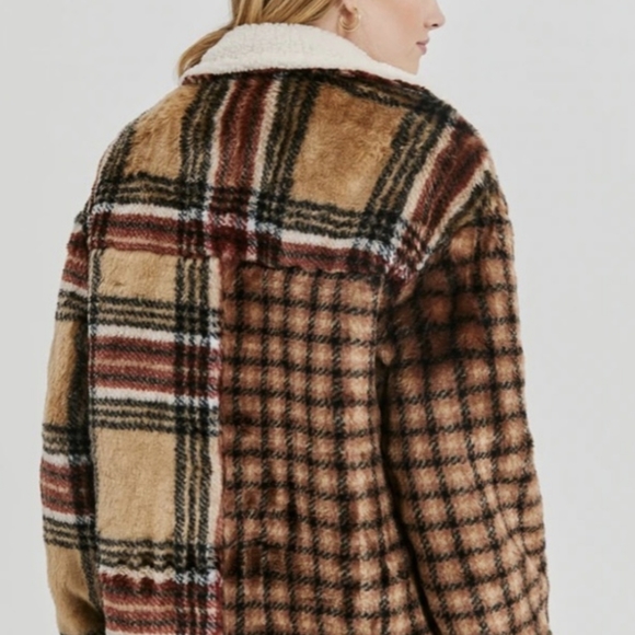 Something Navy Faux Fur Plaid Teddy Trucker Coat - Picture 5 of 12